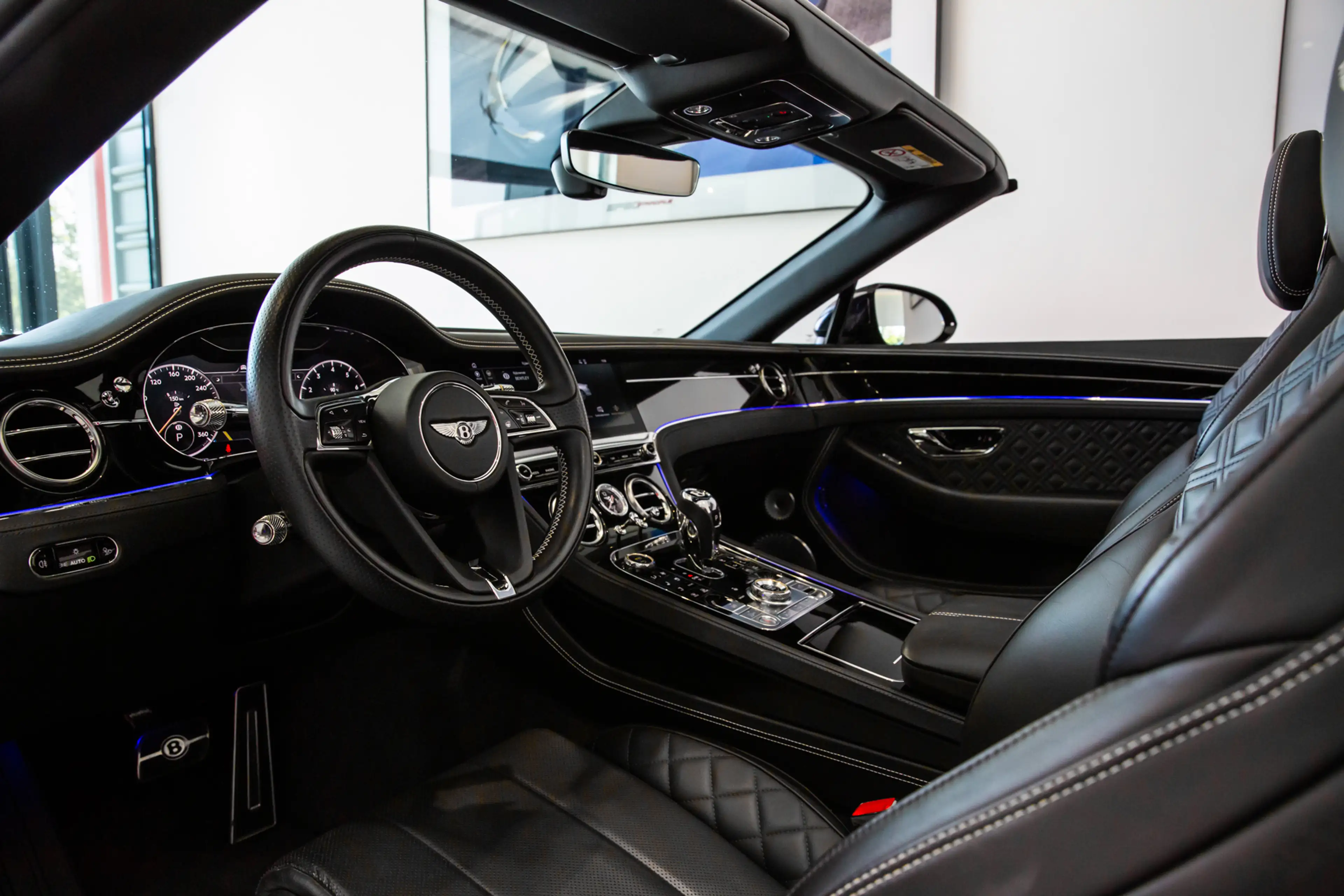 Bentley Continental GTC 4.0 V8 First Edition — photo 34