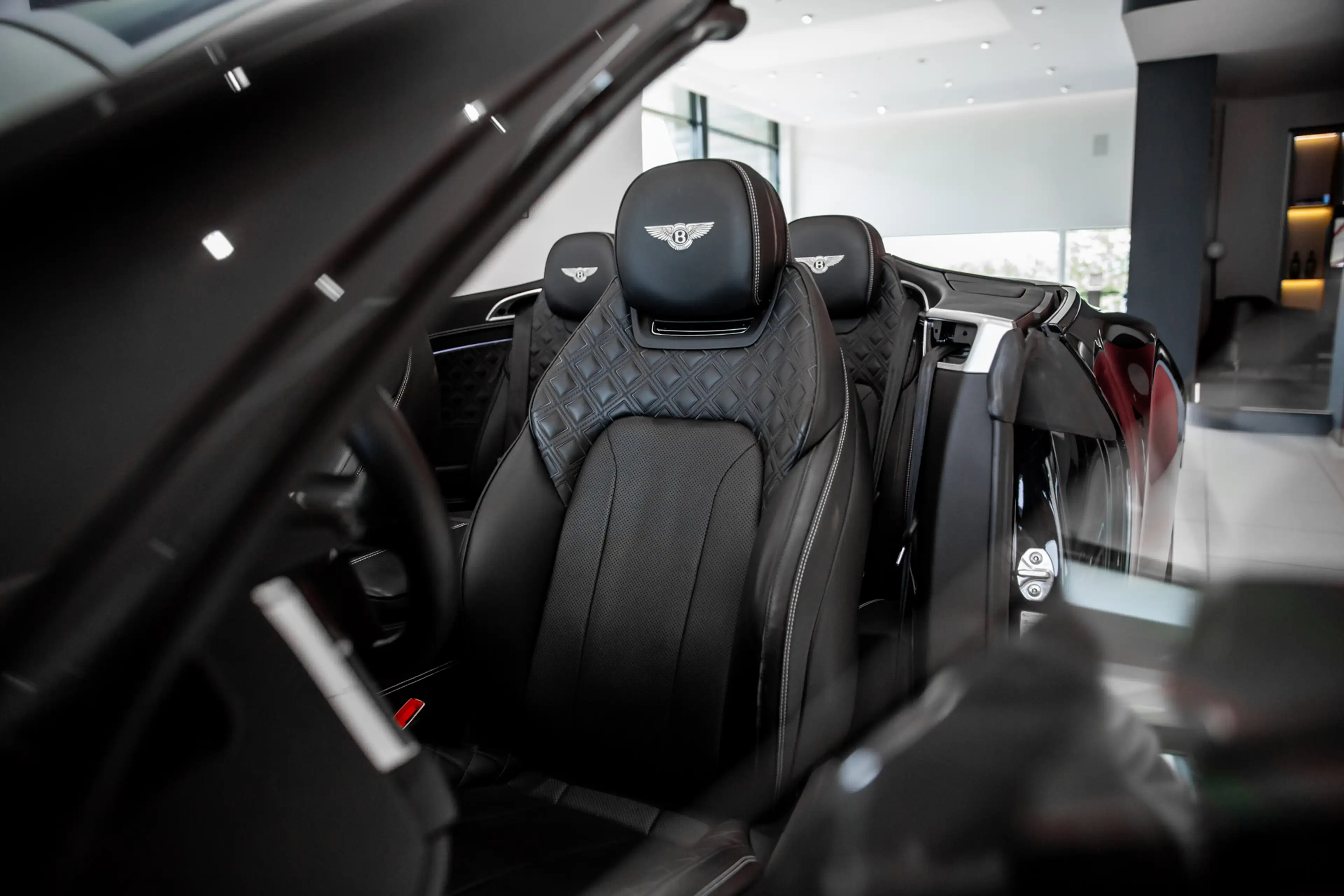 Bentley Continental GTC 4.0 V8 First Edition — photo 21