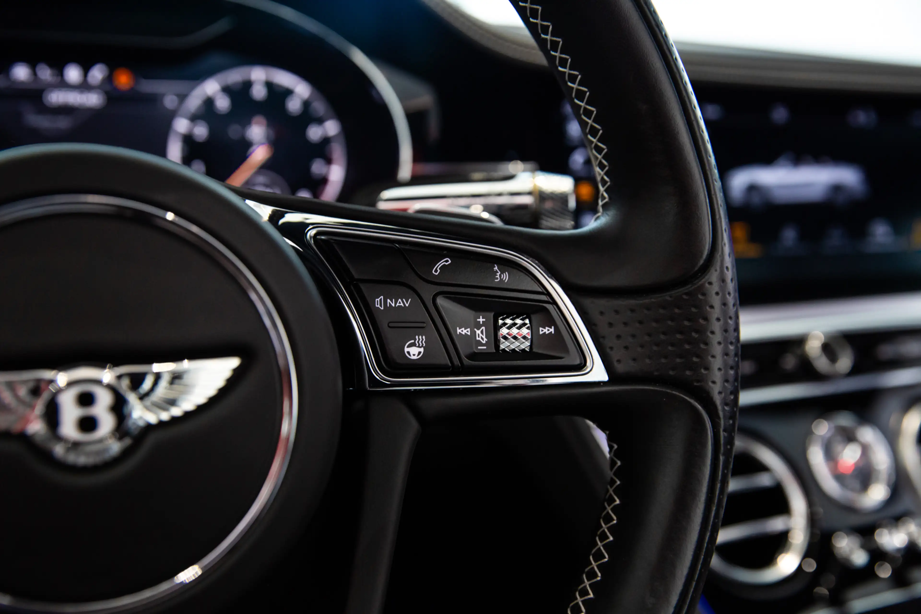 Bentley Continental GTC 4.0 V8 First Edition — photo 46
