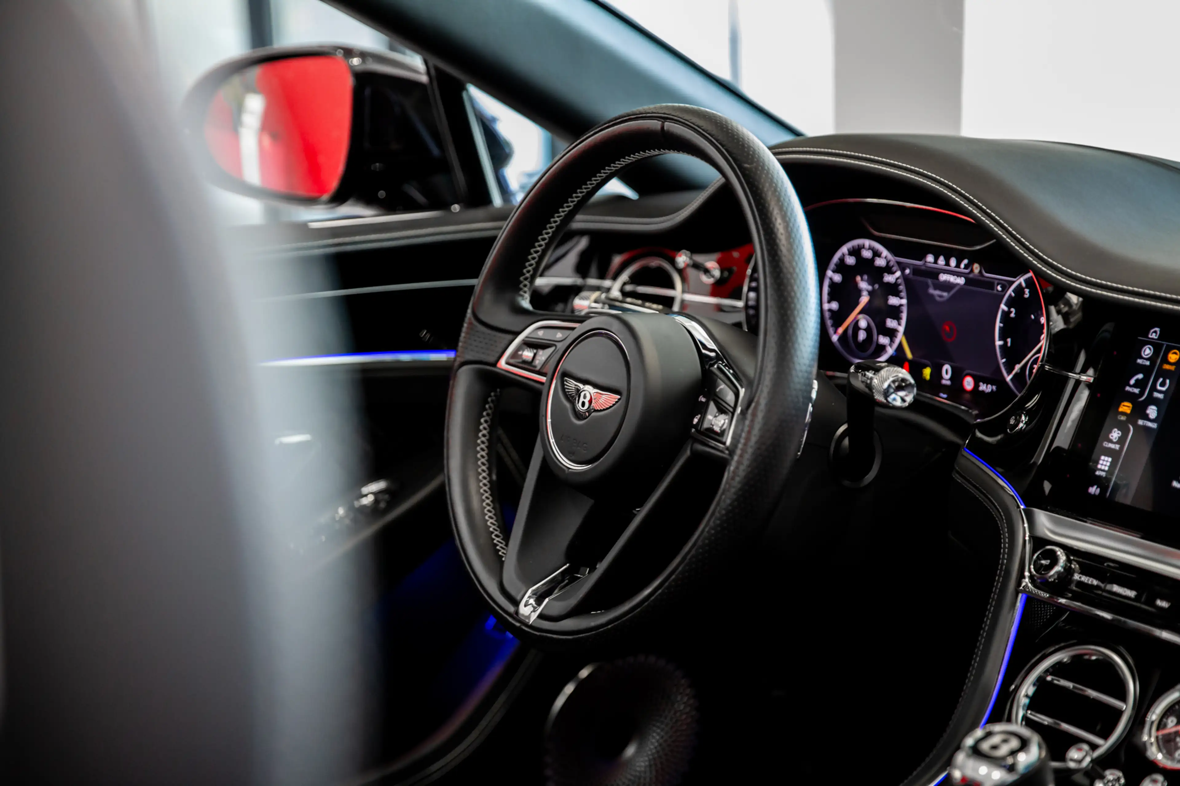 Bentley Continental GTC 4.0 V8 First Edition — photo 36
