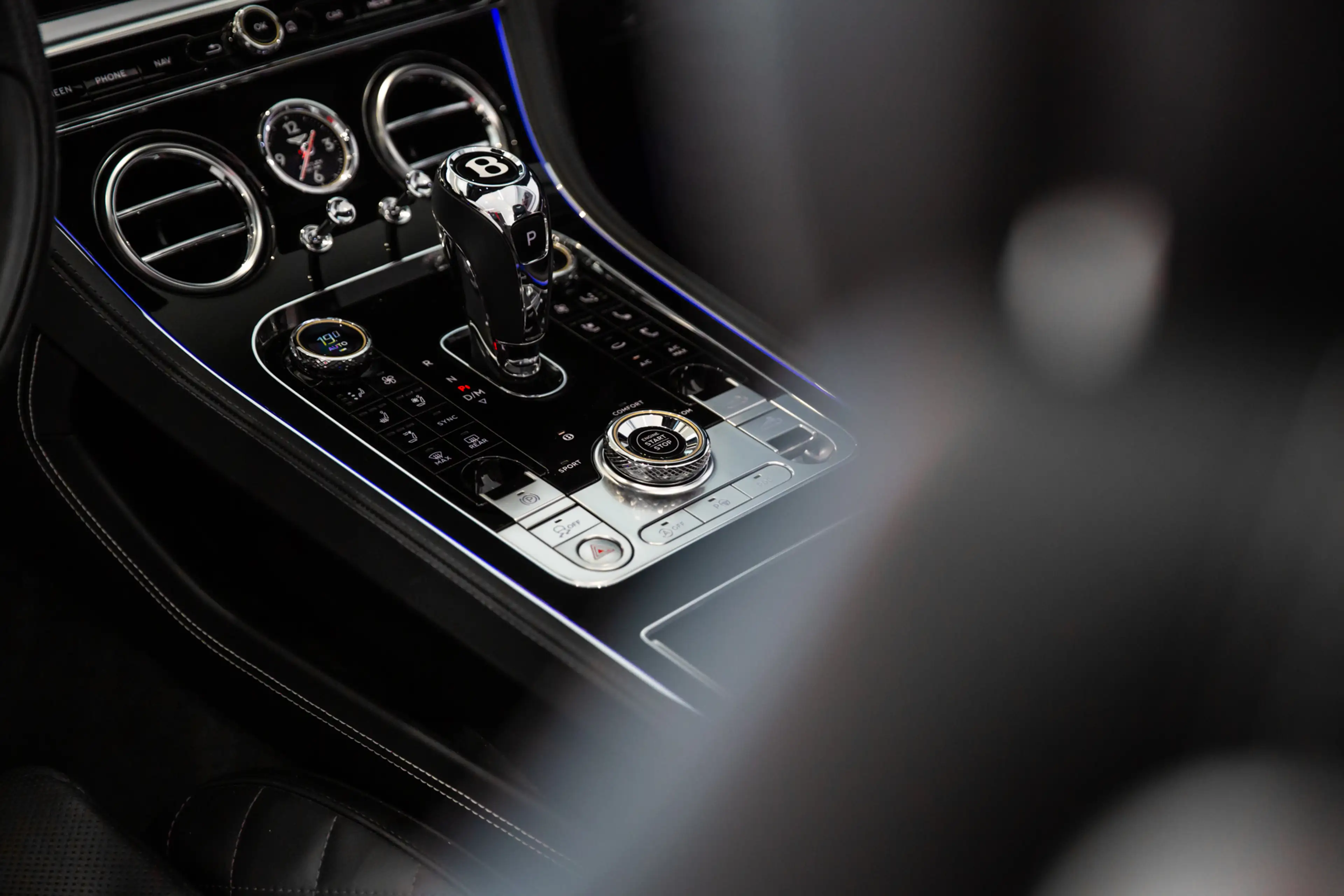Bentley Continental GTC 4.0 V8 First Edition — photo 7