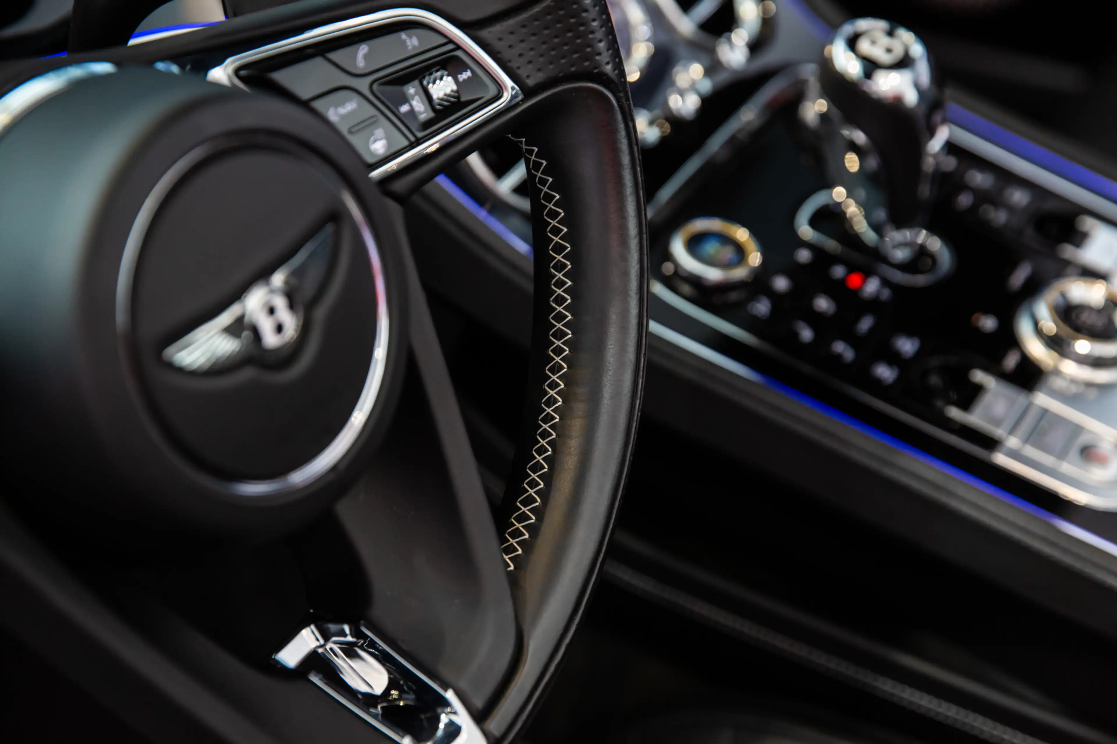 Bentley Continental GTC 4.0 V8 First Edition — photo 6