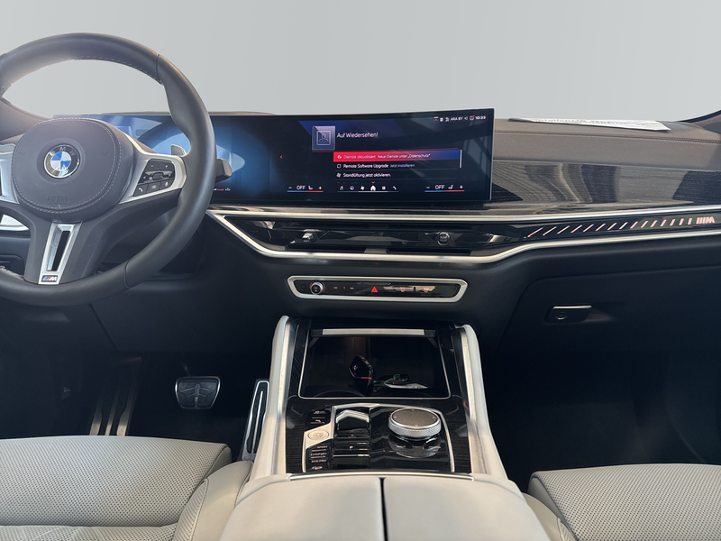 BMW X6 M60i xDrive — photo 13