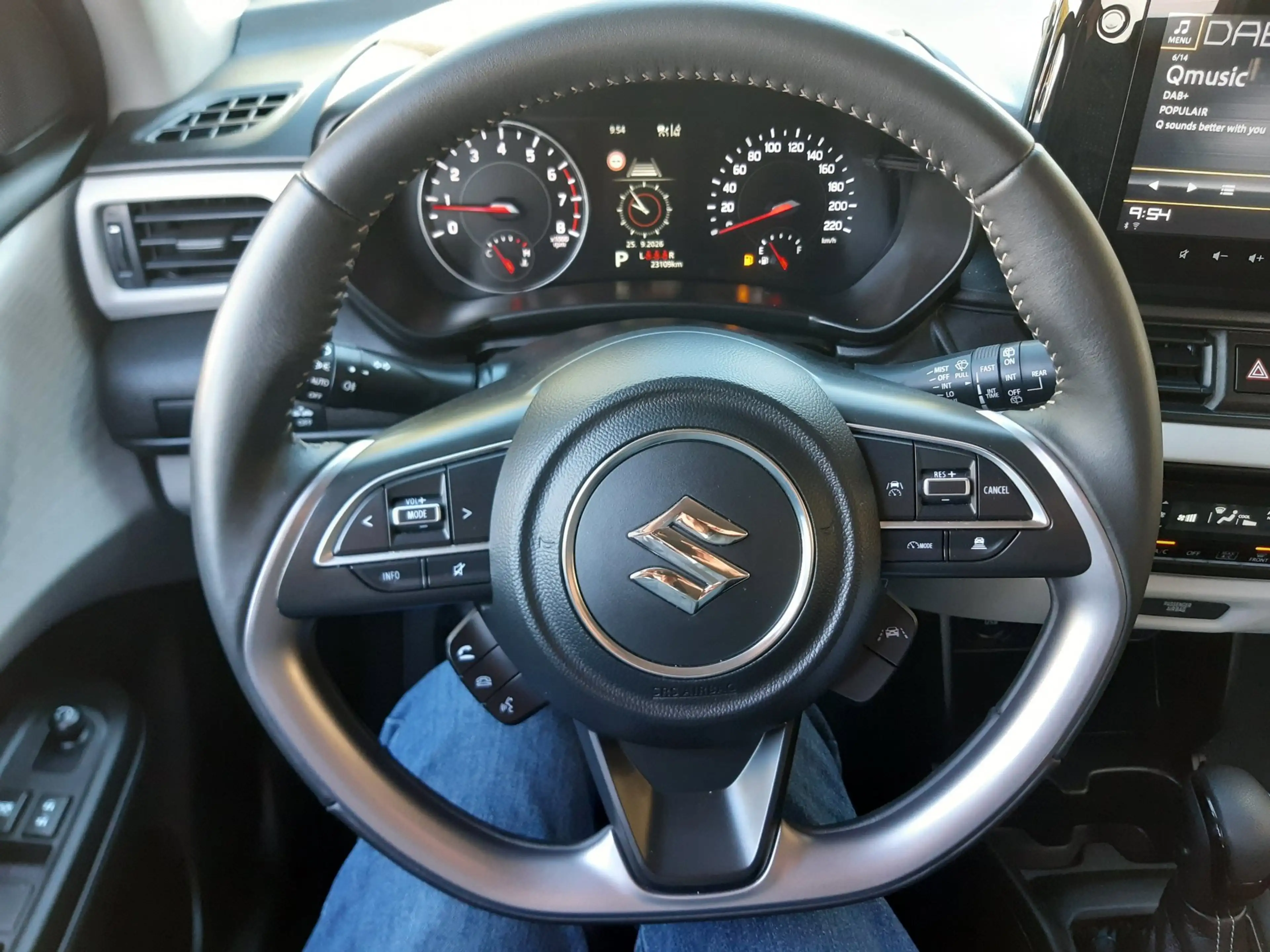 Suzuki Swift 1.2 Select Smart Hybrid AUTOMAAT — photo 15