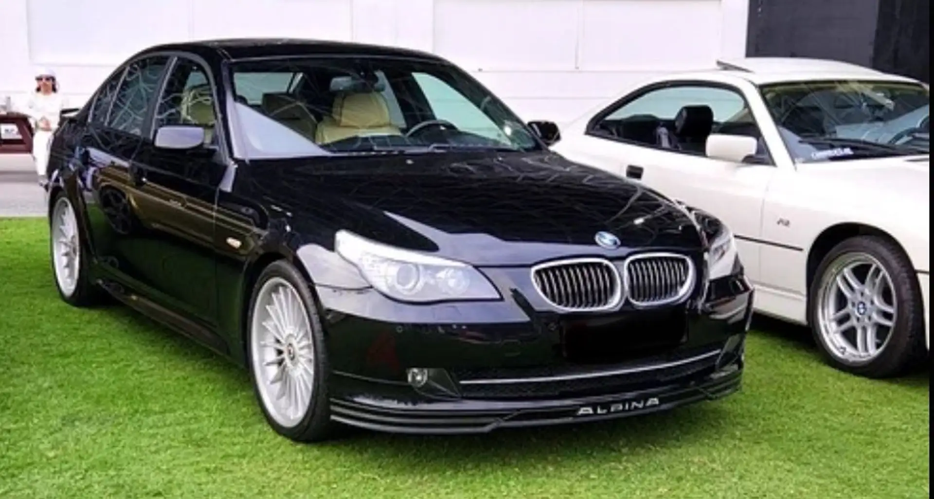 Alpina B5 full option Černá - 1