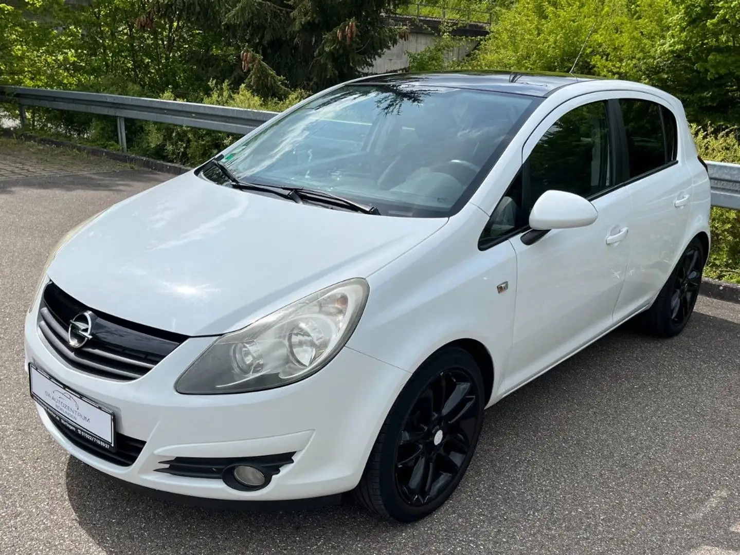 Opel Corsa D Color Edition  8-FACH/EURO5/KLIMA/TÜV Weiß - 1