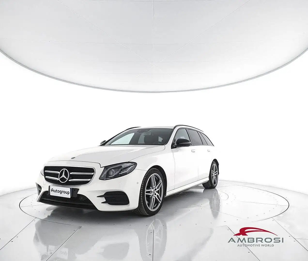 Mercedes-Benz E 220 220 d 4Matic Auto Premium Белый - 1
