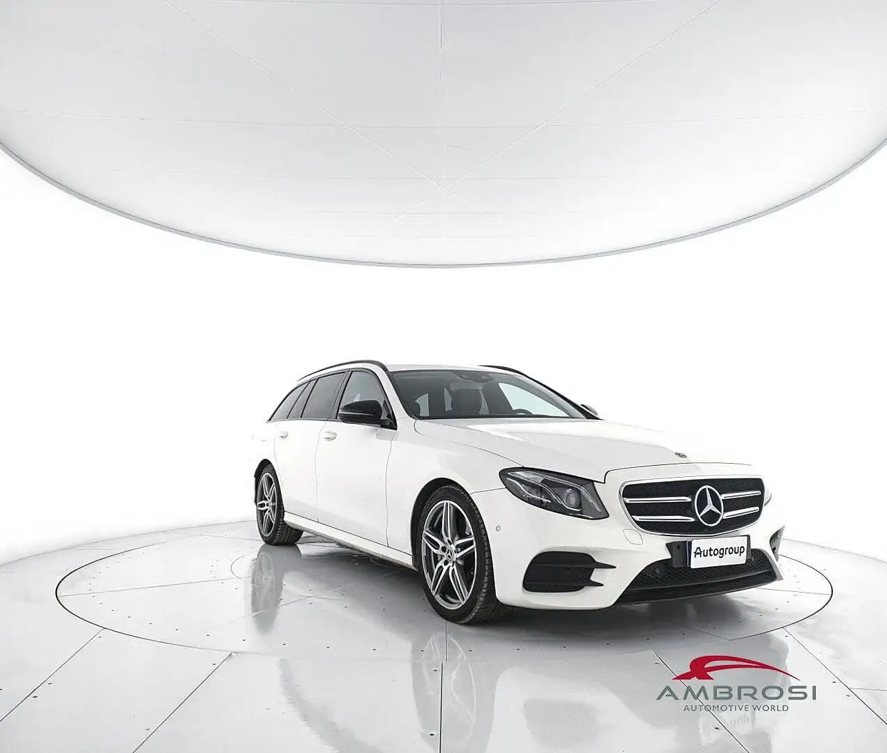 Mercedes-Benz E 220 220 d 4Matic Auto Premium Белый - 2
