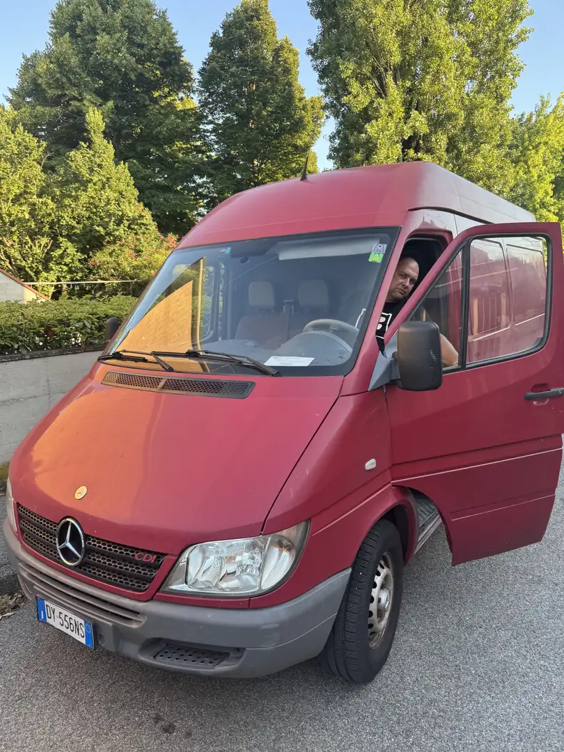 Mercedes-Benz Sprinter 208 cdi Rouge - 2