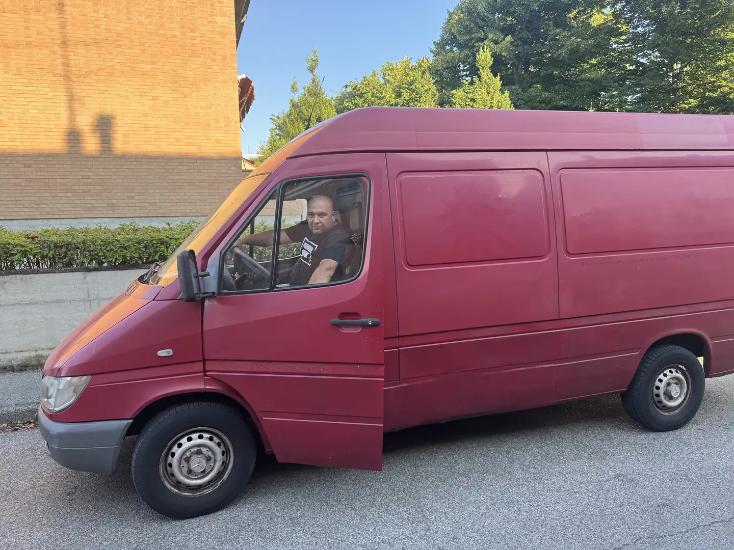 Mercedes-Benz Sprinter 208 cdi Rouge - 1
