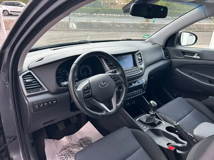Hyundai Tucson 2.0 CRDI Style 4x4 Aut. 2017, foto 11