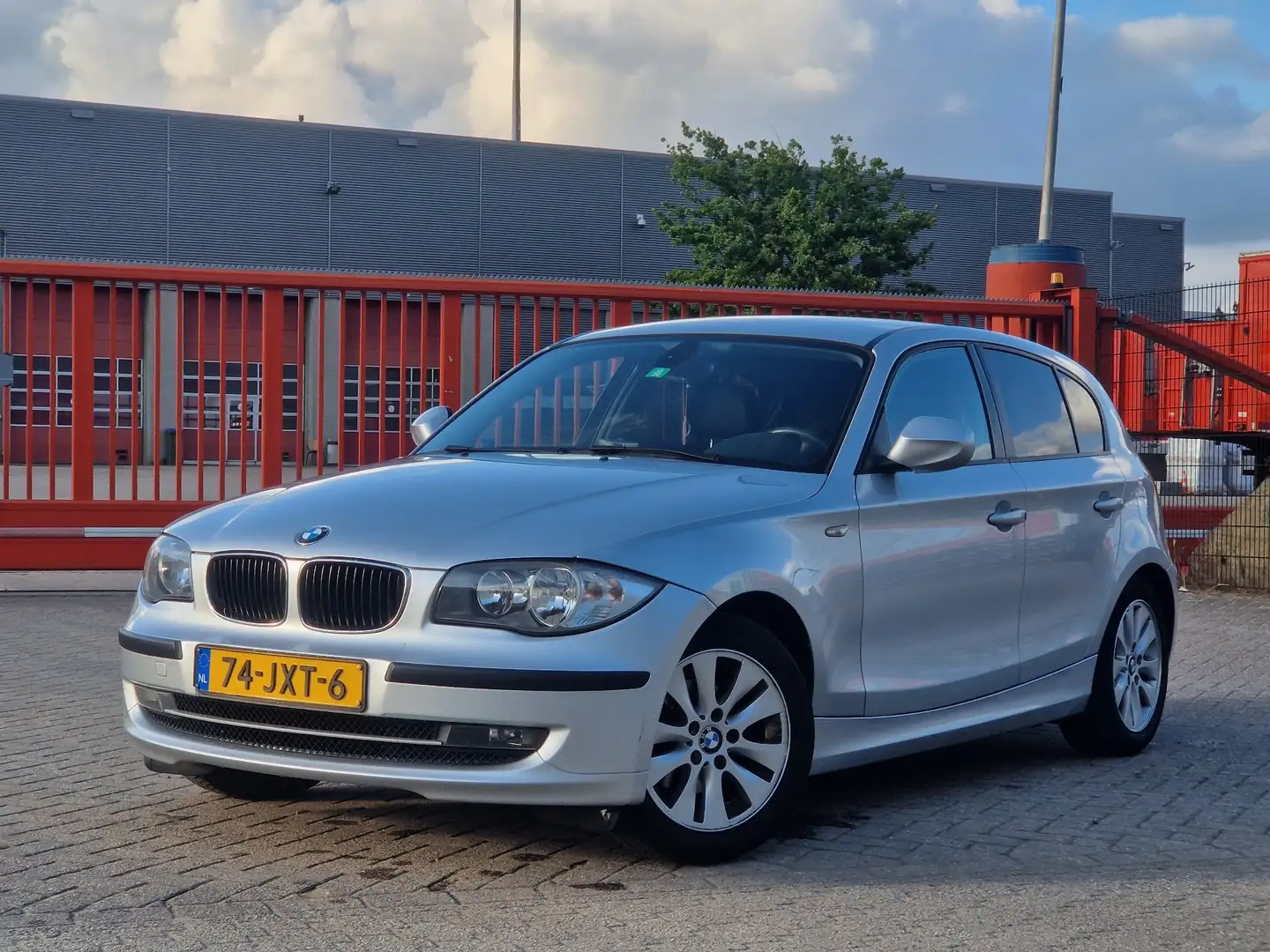 BMW 116 116i Business Line Zilver - 1