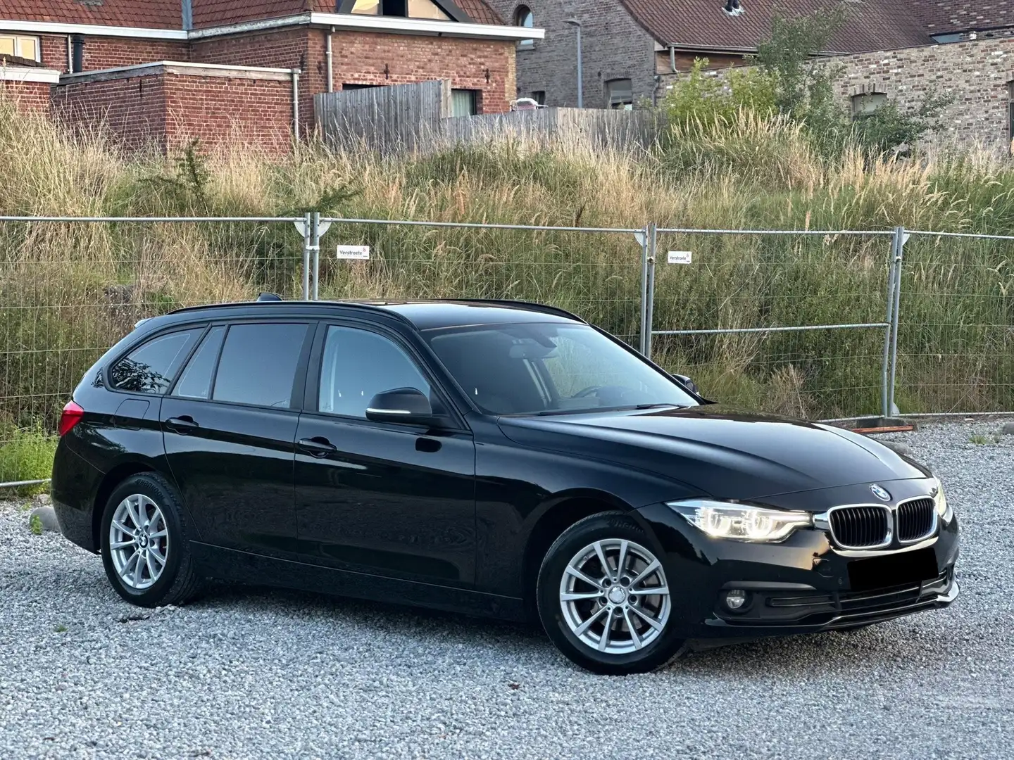 BMW 318 318d Touring Aut. Advantage - 1
