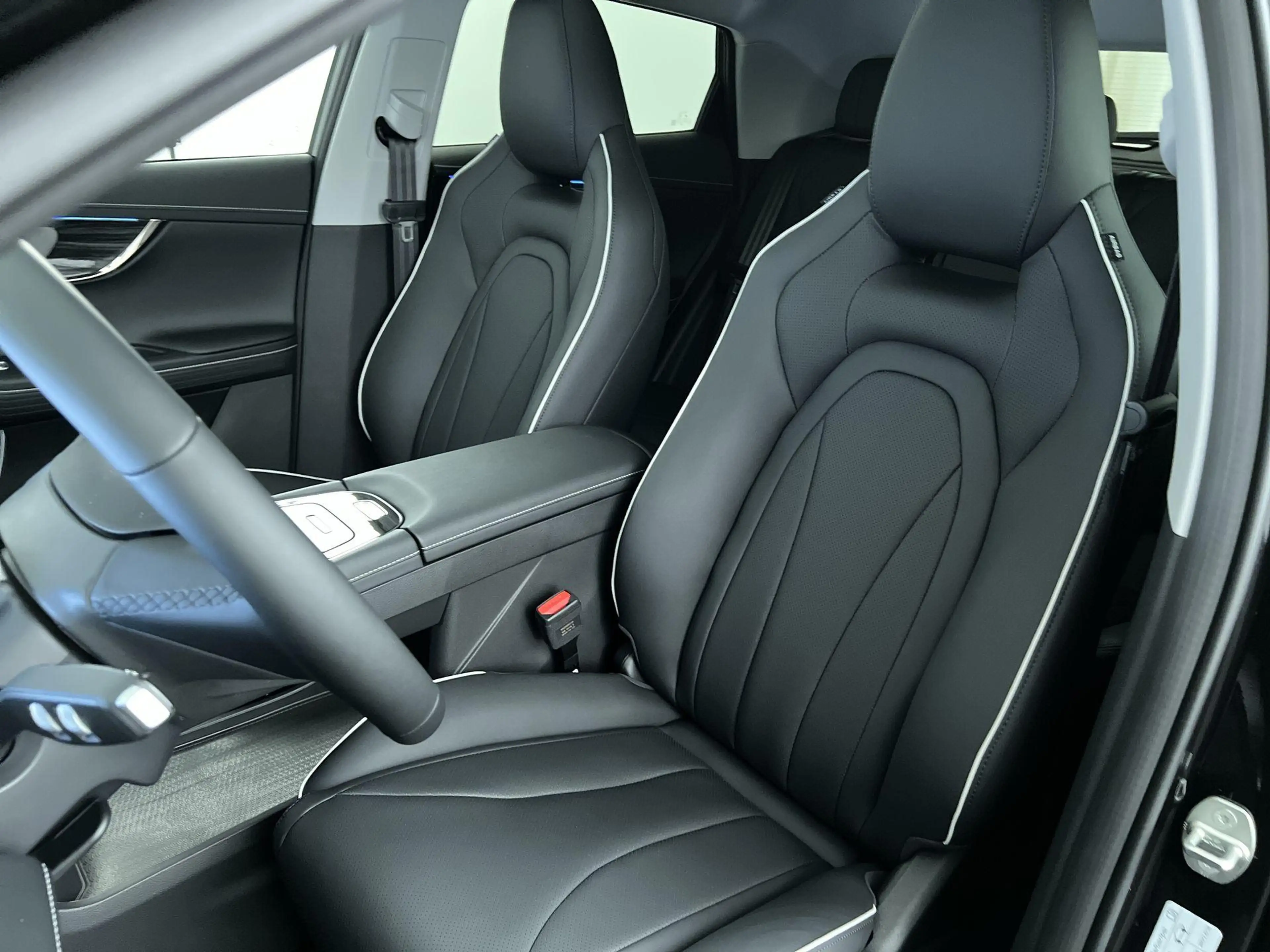 Omoda 5 1.6 T-GDi SHS-H Premium — photo 11