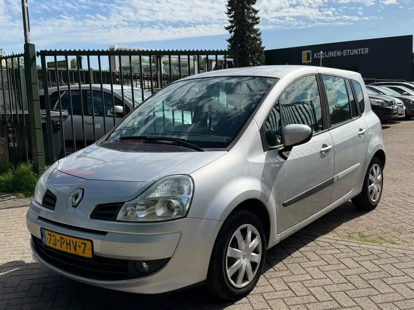 Renault Grand Modus 1.6-16V Dynamique Automaat 1e eigenaar dealer onde Grau - 2