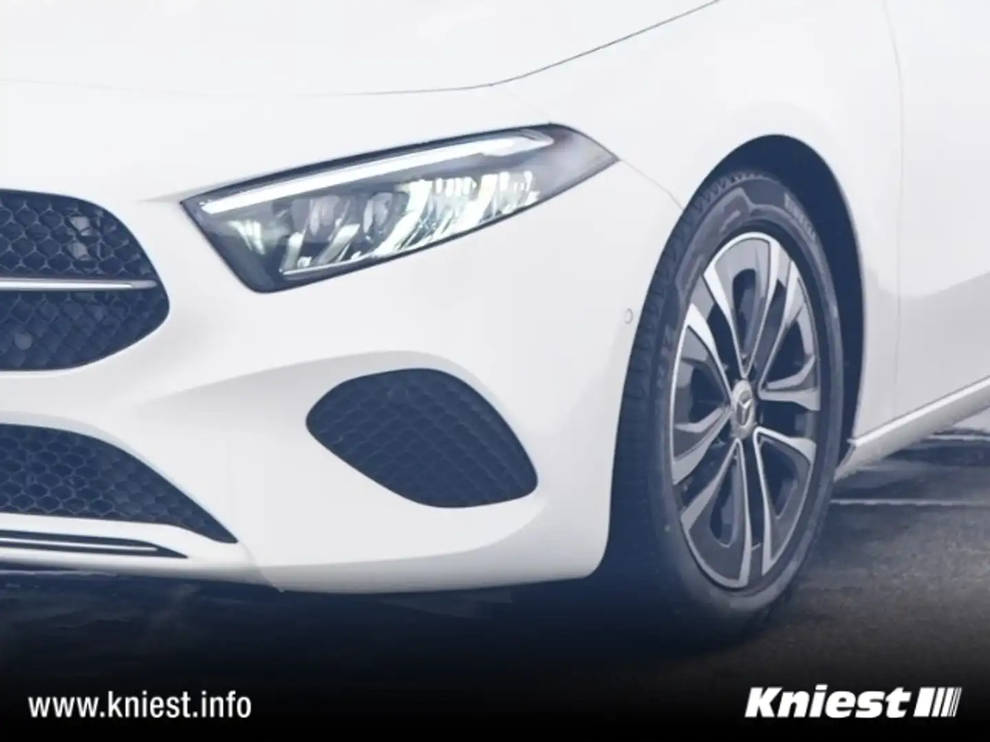 Mercedes-Benz A 180 Progressive Line Advanced / Winter-Paket Weiß - 2