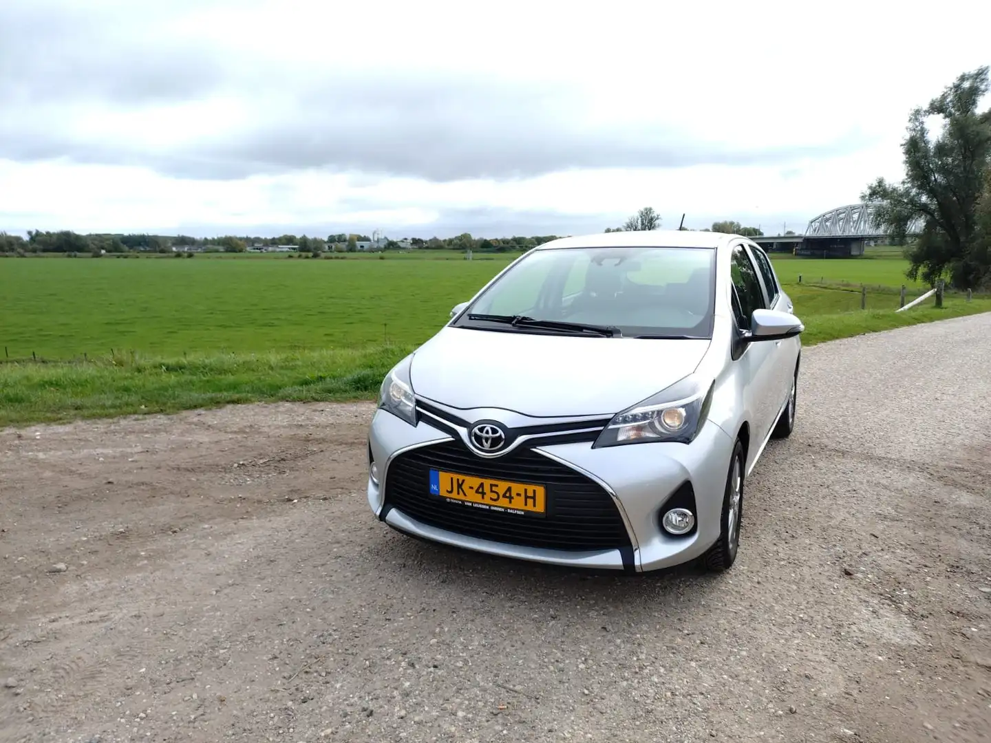Toyota Yaris Yaris 1.3 VVT-i Trend Ezüst - 1