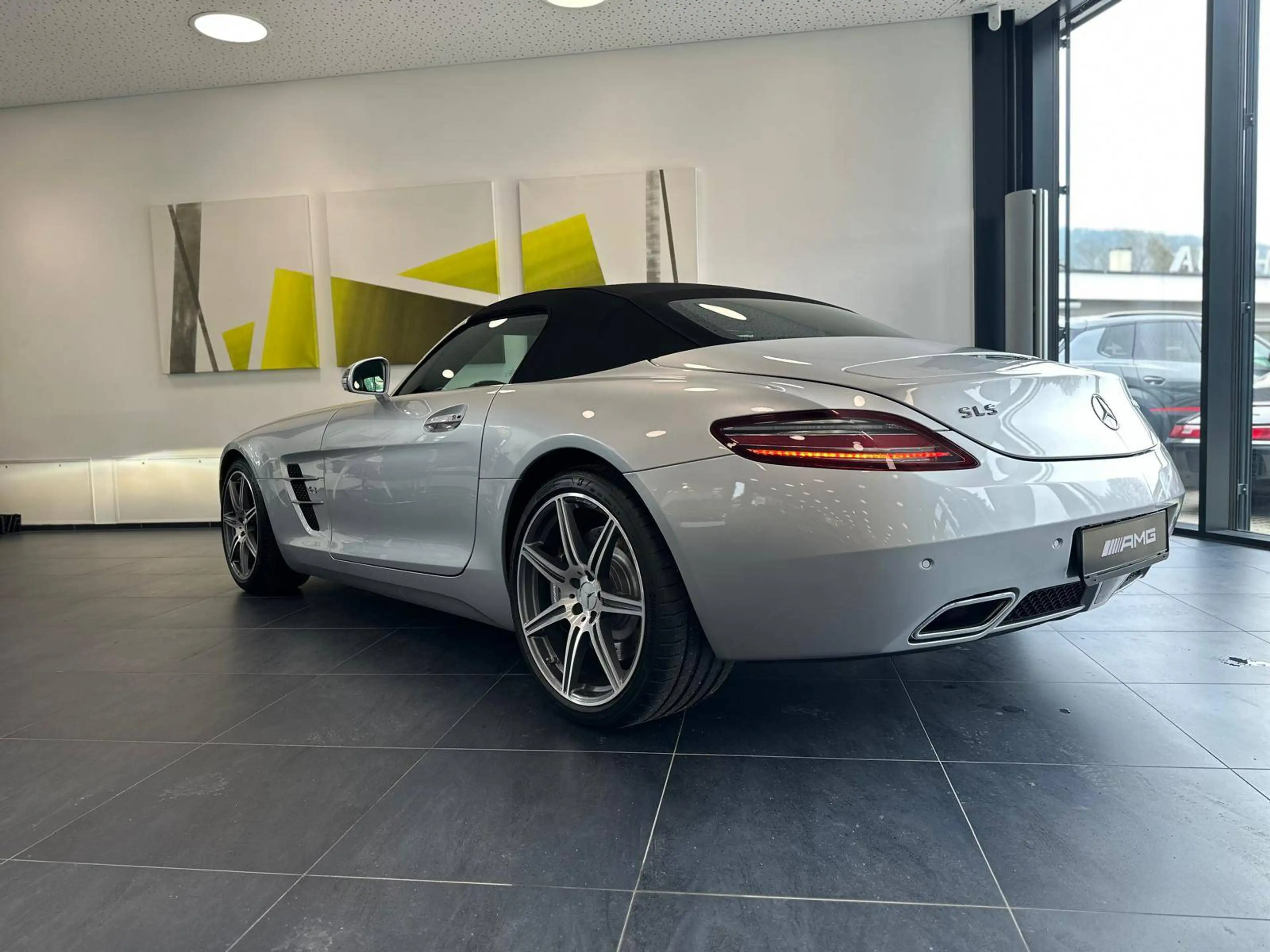 Mercedes-Benz SLS Roadster — photo 9