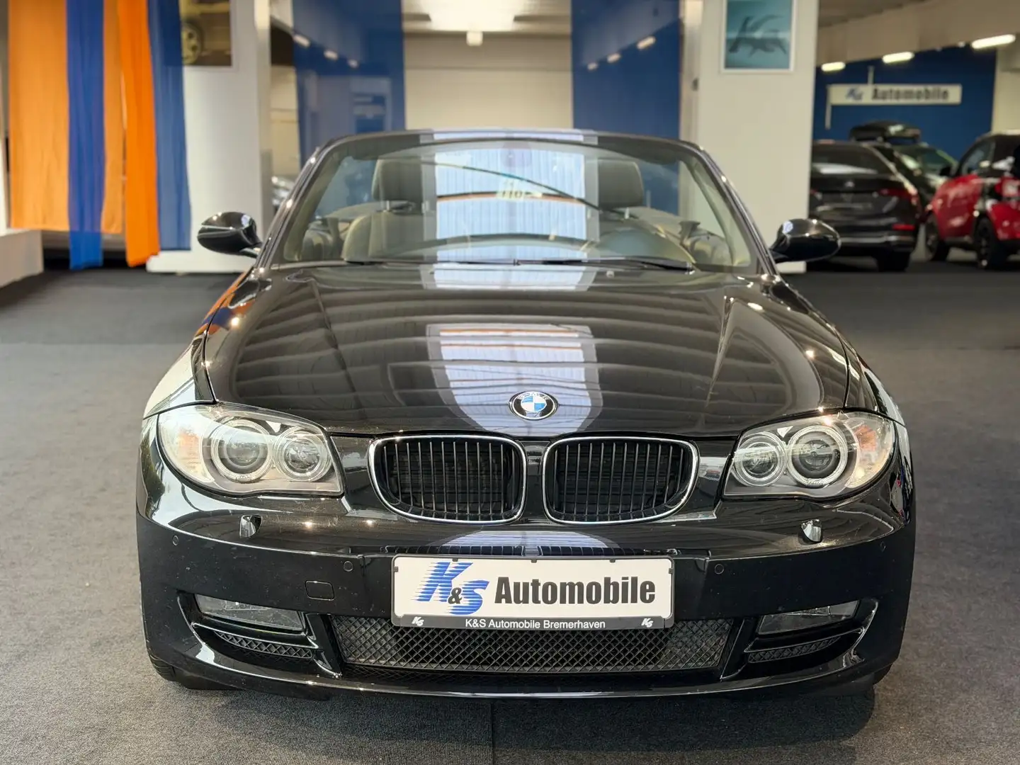 BMW 118 1 Cabrio*LEDER*PDC*NAVI*XENON*ALU*TEMPO*MFL* Schwarz - 2