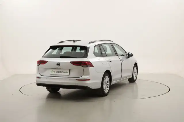 Volkswagen Golf view 5