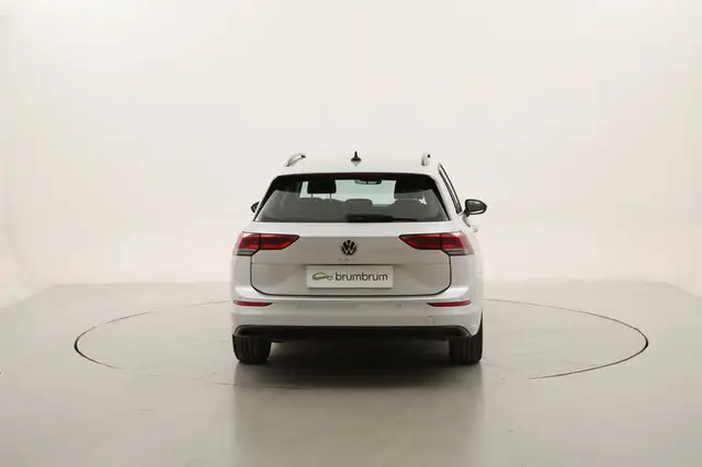 Volkswagen Golf view 4