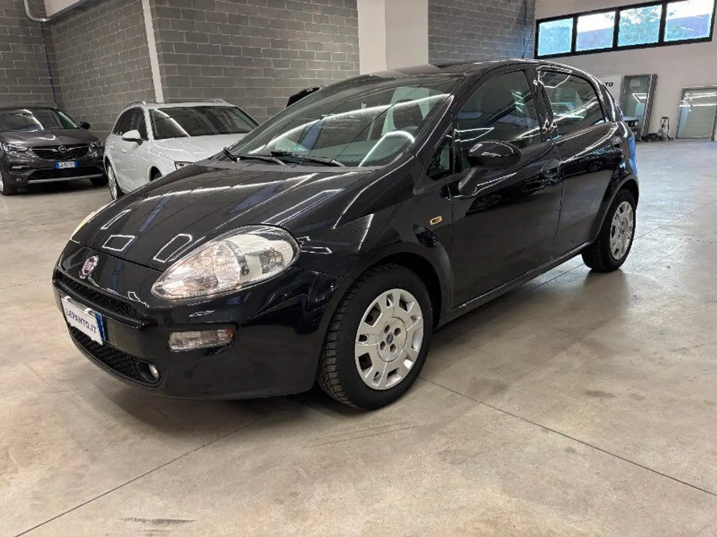 Fiat Punto Punto 1.3 MJT II S&S 85 CV 5 porte ECO Street Nero - 1