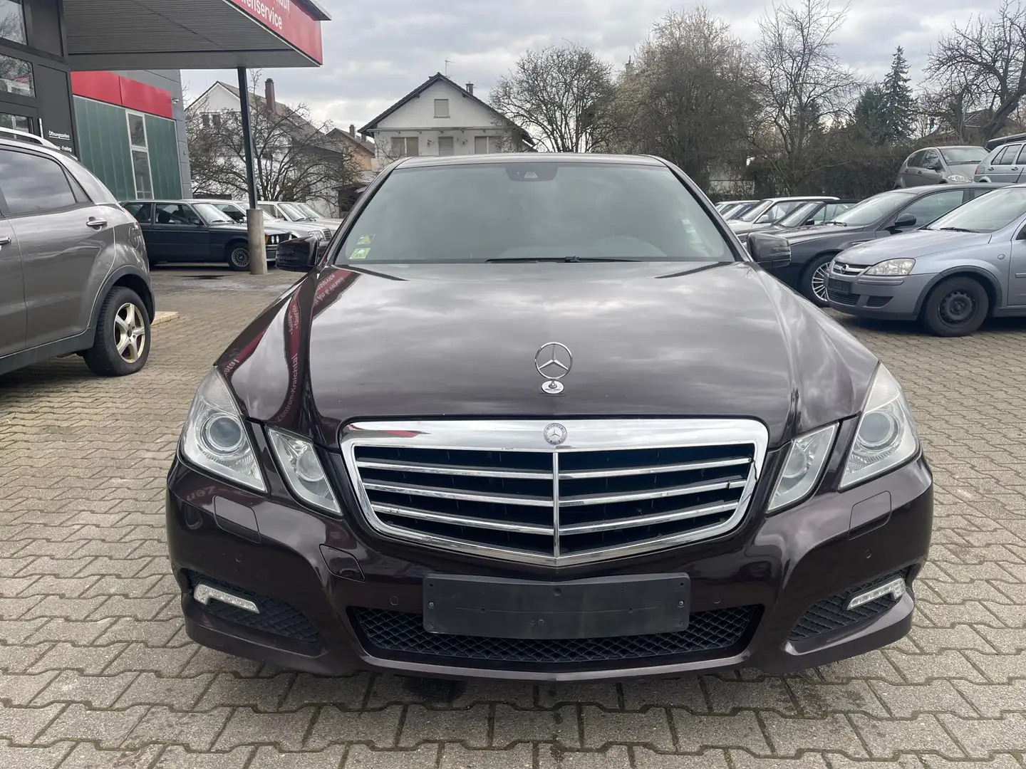 Mercedes-Benz E 250 CDI BlueEfficiency E -Klasse  Motor Probleme Marrone - 2