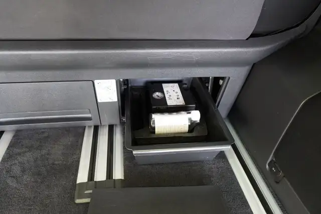 Volkswagen T6.1 Multivan 2,0 TDI DSG G.Six "LED*AHK*R-KAM*VIRTUAL" Ansicht 21