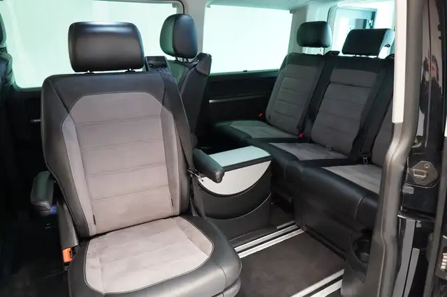 Volkswagen T6.1 Multivan 2,0 TDI DSG G.Six "LED*AHK*R-KAM*VIRTUAL" Ansicht 17