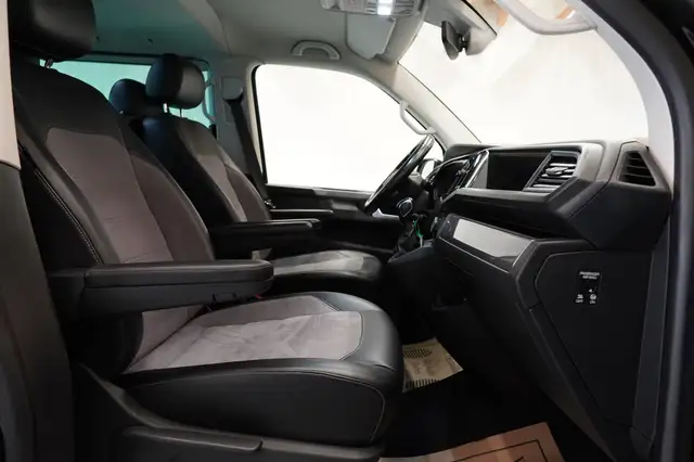 Volkswagen T6.1 Multivan 2,0 TDI DSG G.Six "LED*AHK*R-KAM*VIRTUAL" Ansicht 23
