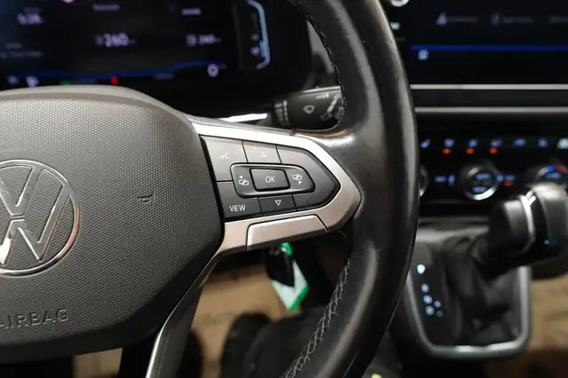 Volkswagen T6.1 Multivan 2,0 TDI DSG G.Six "LED*AHK*R-KAM*VIRTUAL" Ansicht 27