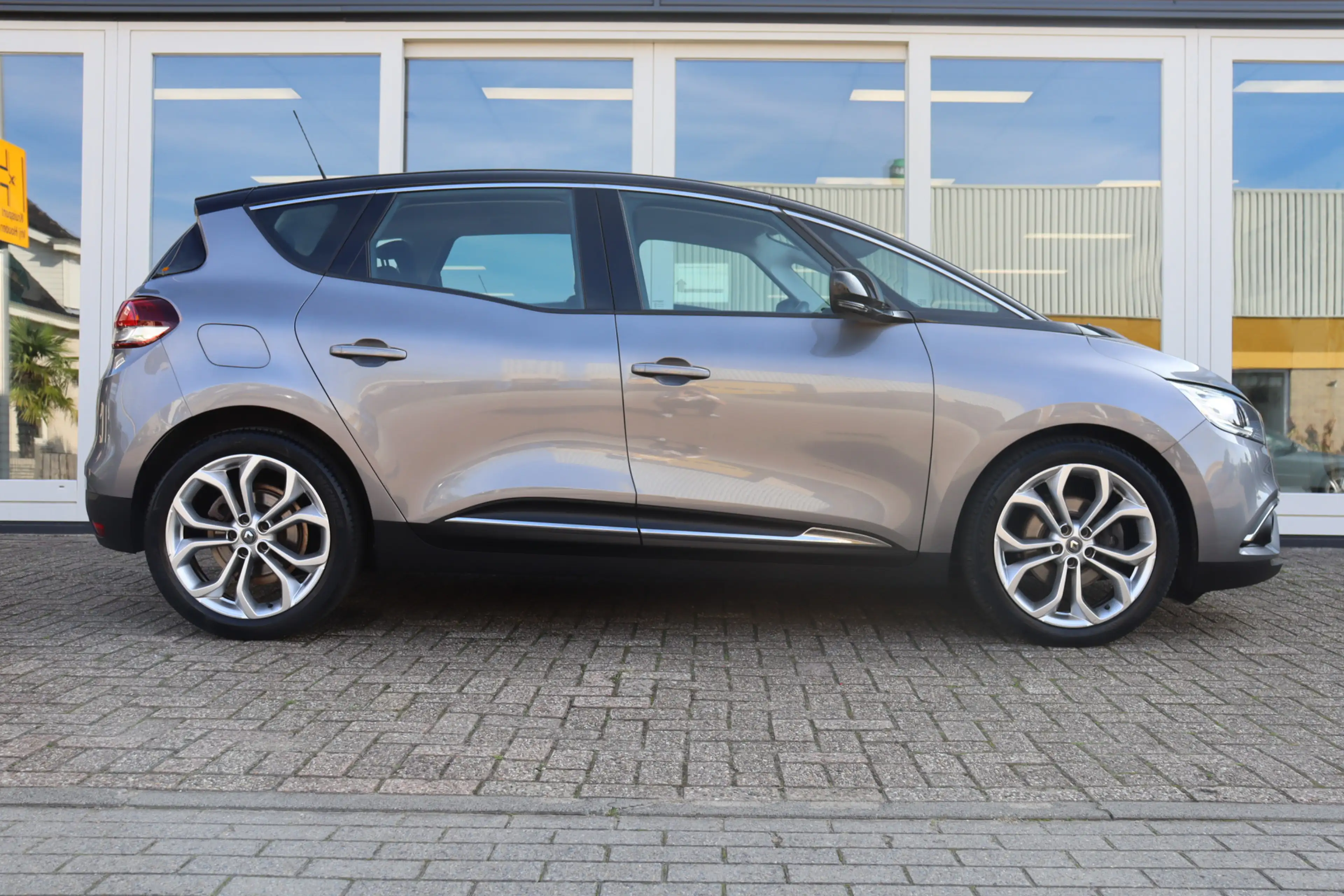 Renault Scenic 1.2 TCe Zen, Climate, Cruise, Navigatie, Prijs Is — photo 4