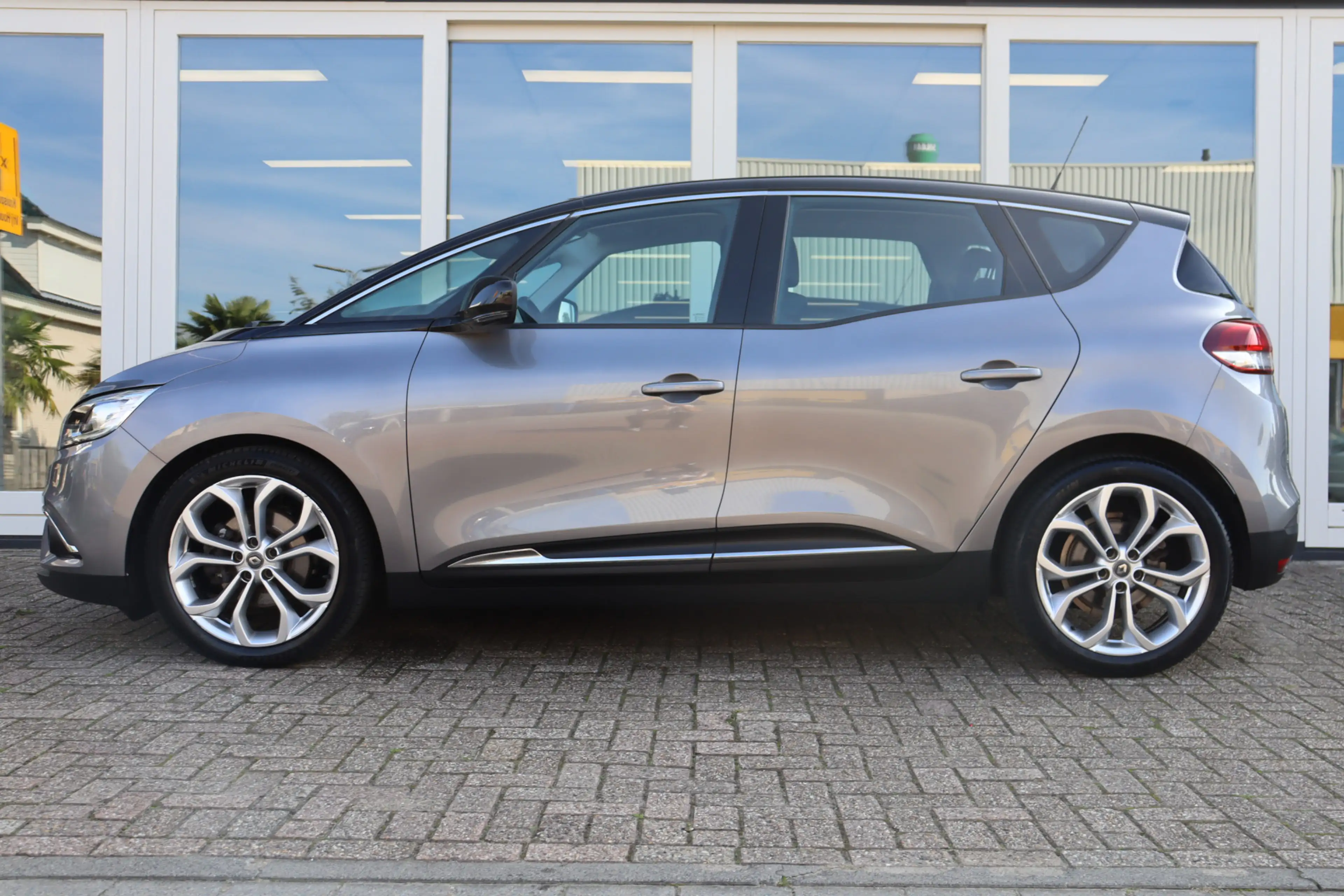 Renault Scenic 1.2 TCe Zen, Climate, Cruise, Navigatie, Prijs Is — photo 8