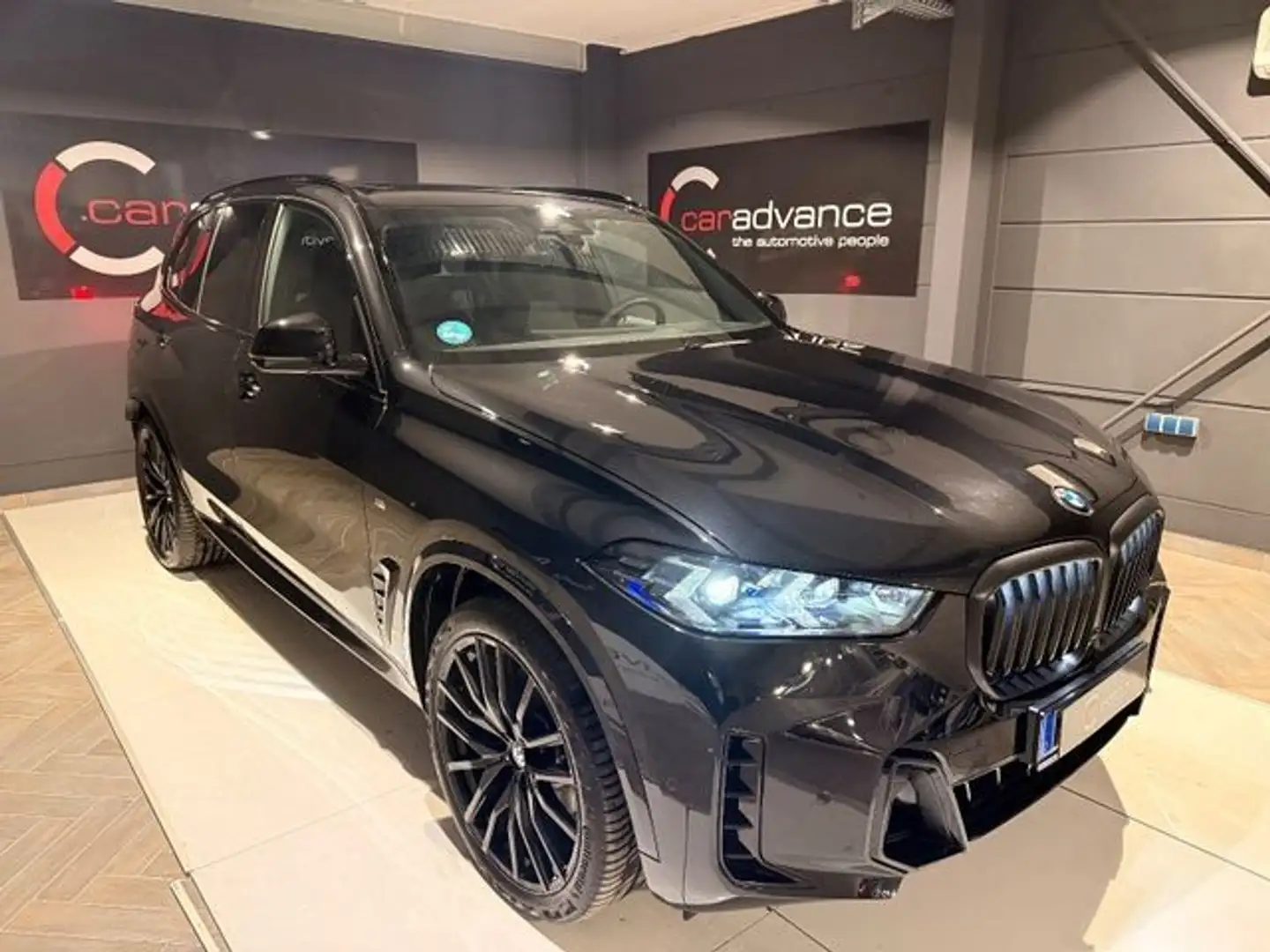 BMW X5 xDrive30d 22*AIR*AHK*VOLL Schwarz - 2