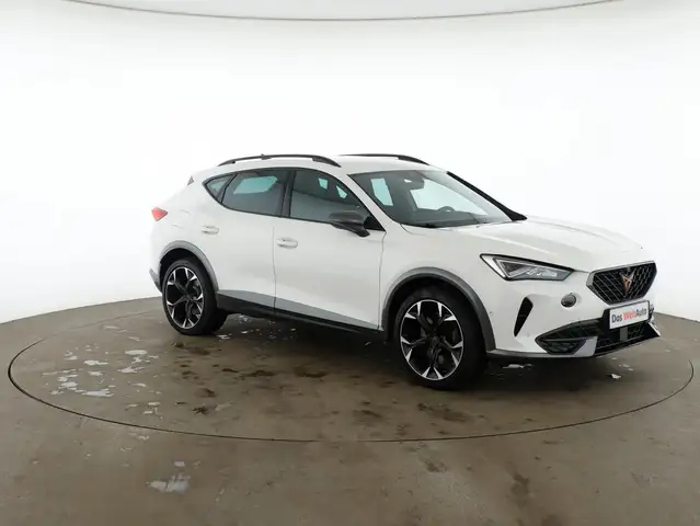 Cupra Formentor view 3