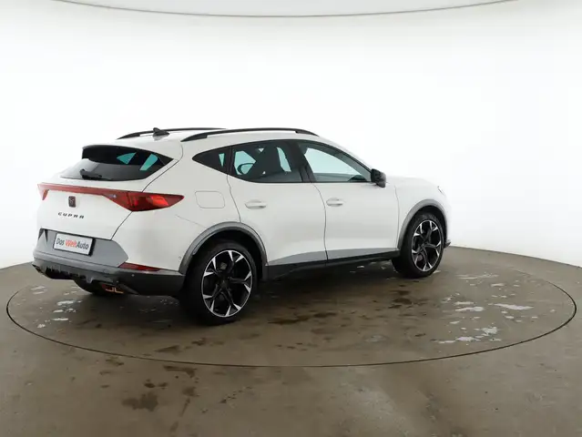 Cupra Formentor view 6