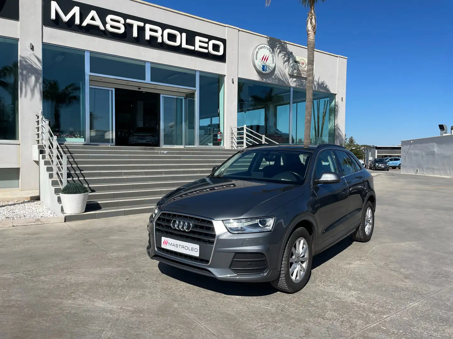 Audi Q3 Q3 2.0 tdi Business 150cv, Chilometri Certificati Gris - 1