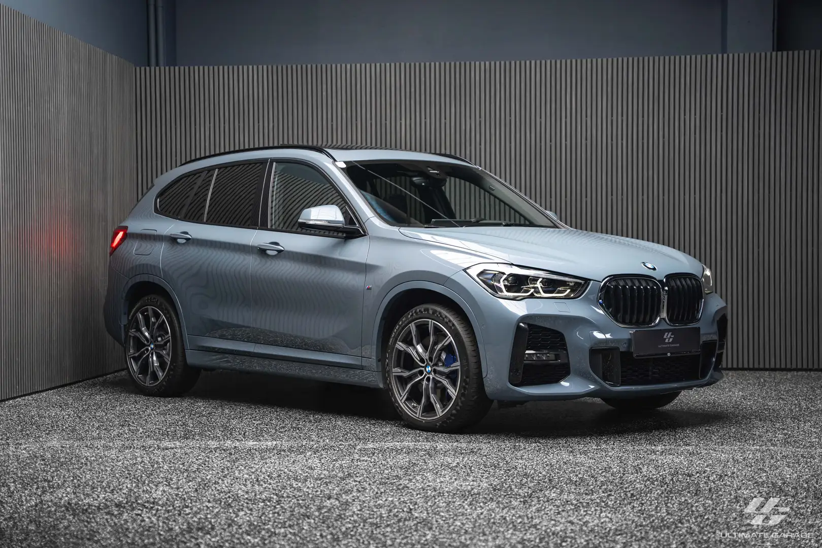 BMW X1 xDrive 20d M Sport *VOLLAUSSTATTUNG* Grau - 2