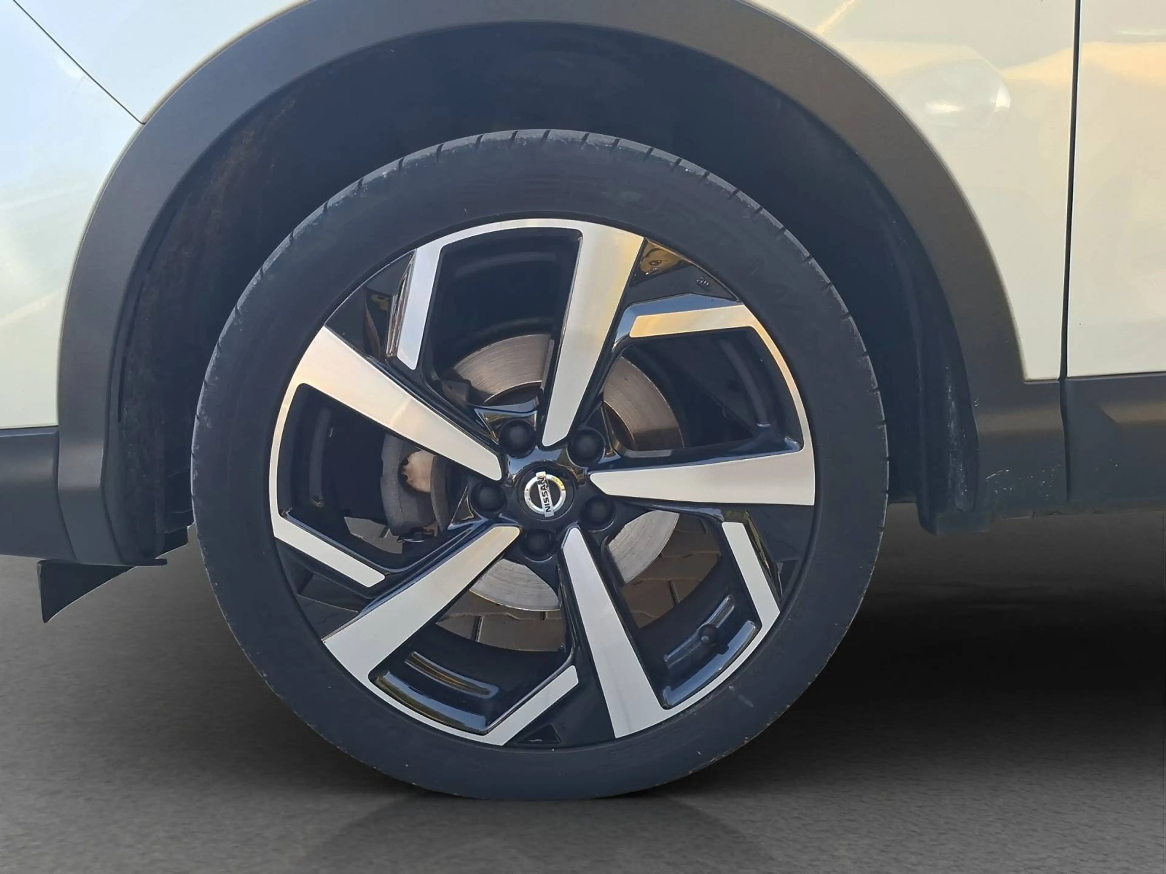 Nissan Qashqai Tekna *Alu*Kamera*PDC*Navi*360* — photo 7
