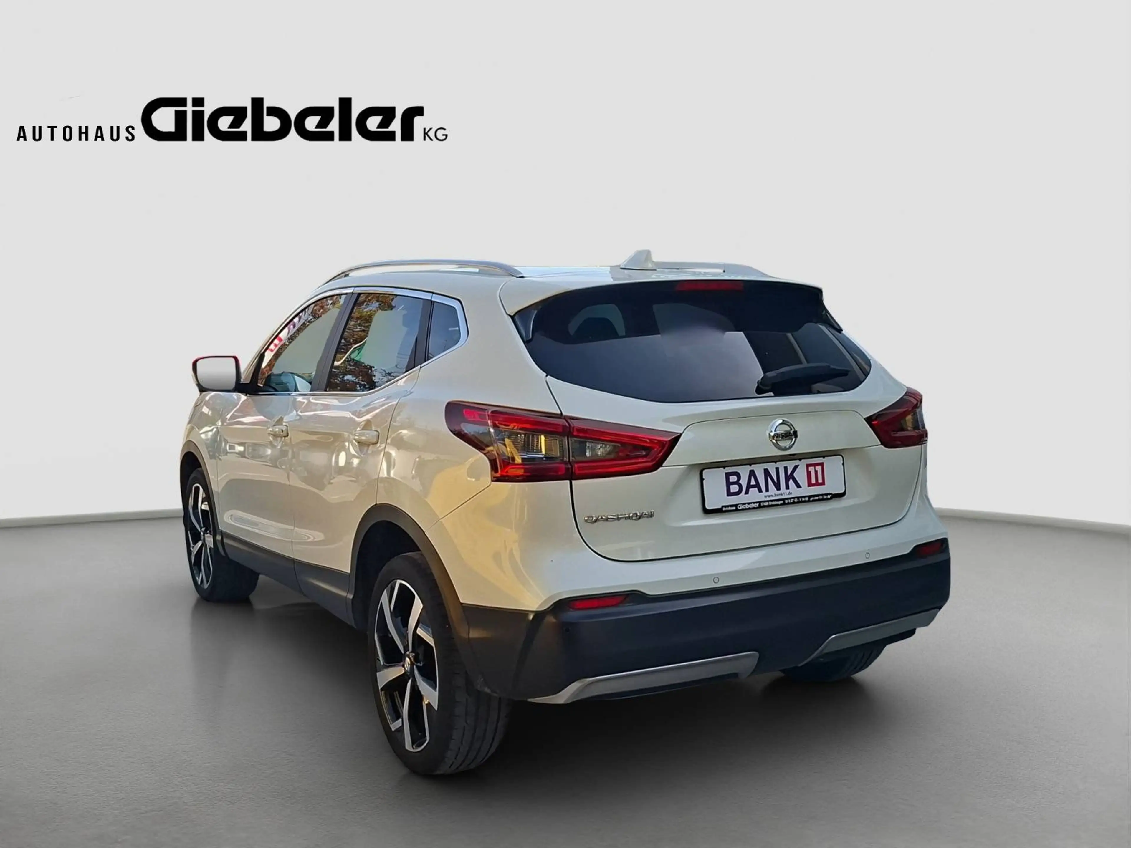Nissan Qashqai Tekna *Alu*Kamera*PDC*Navi*360* — photo 4