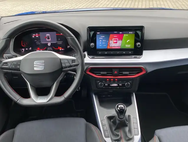 SEAT Arona view 3