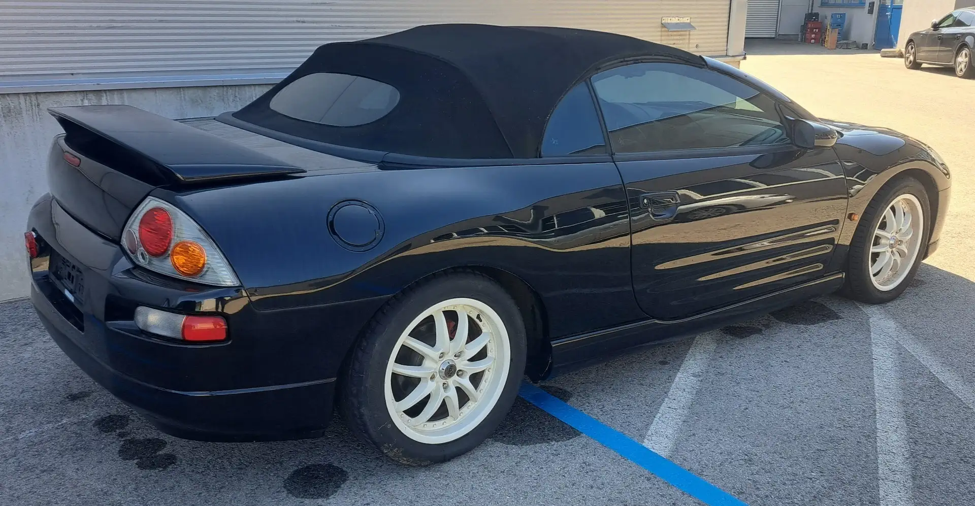 Mitsubishi Eclipse 3.0 V6 Spyder Schwarz - 2