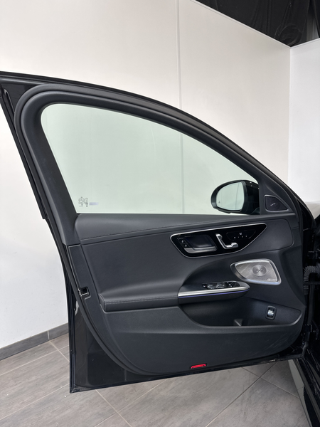 Mercedes-Benz C 220 T Edition AMG Line NAV+LED+PANO+BURMESTER — photo 9