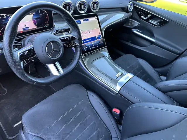 Mercedes-Benz 220 view 10