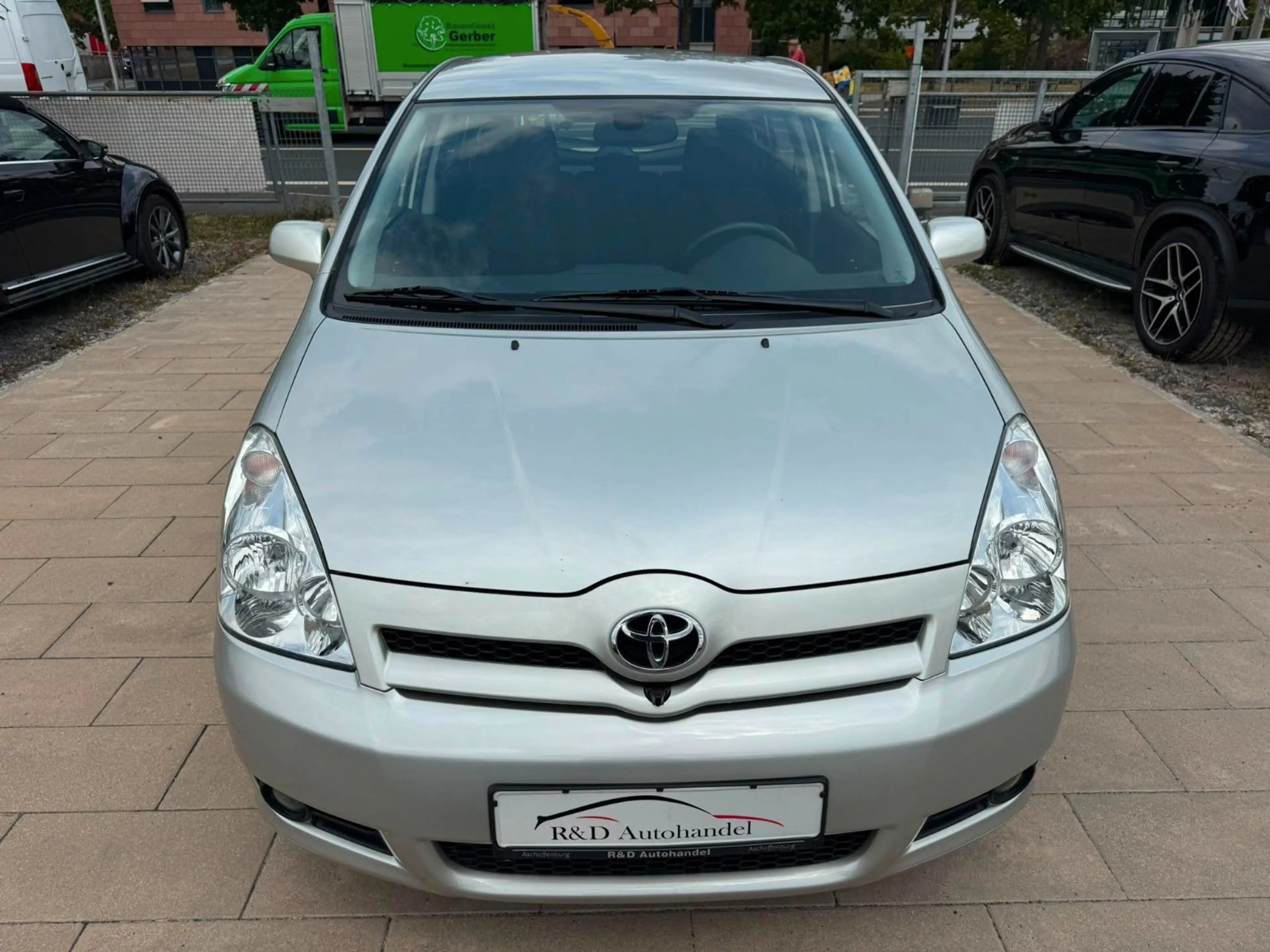 Toyota Corolla Verso 1.8 Executive — photo 9