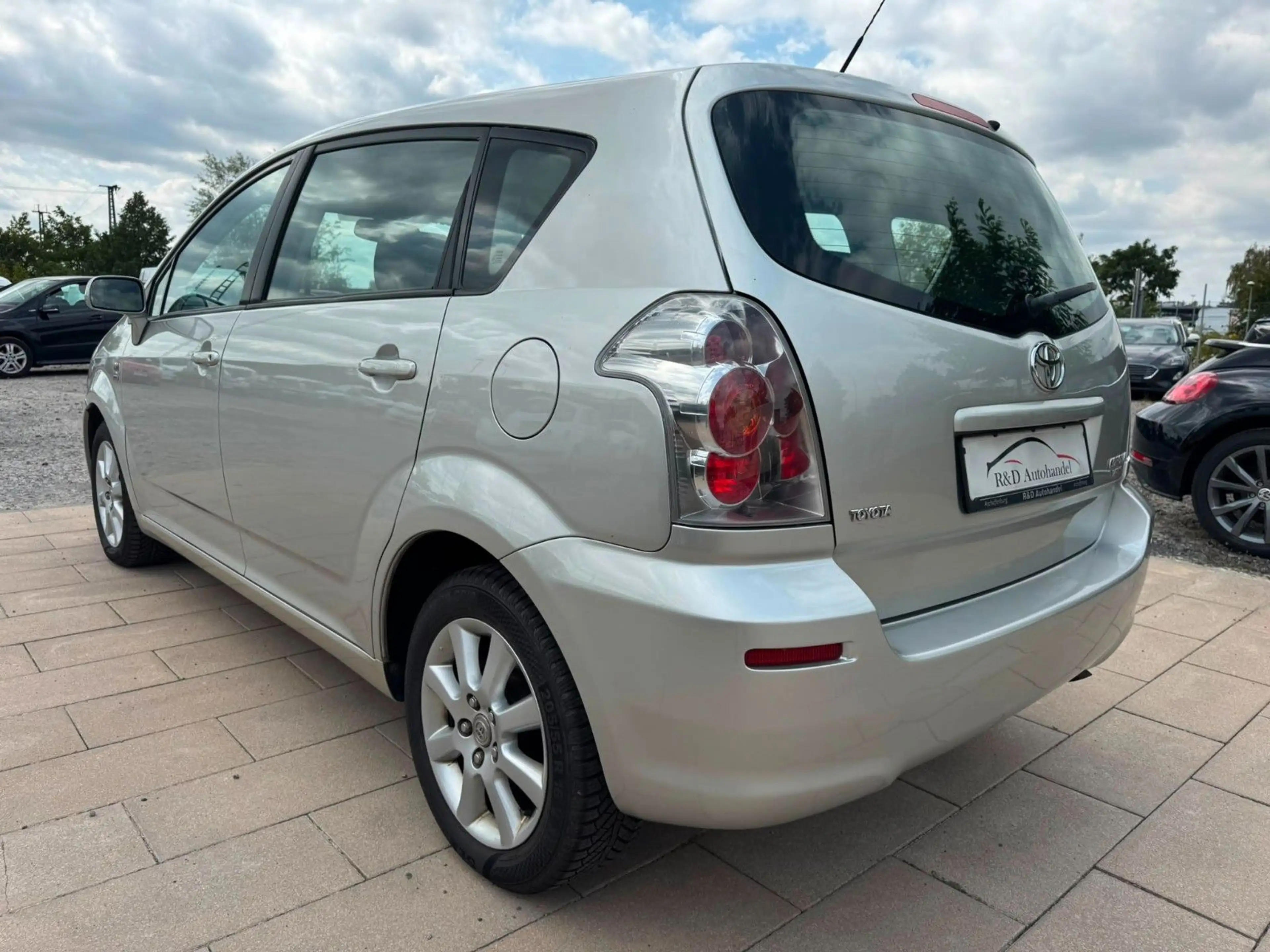 Toyota Corolla Verso 1.8 Executive — photo 3