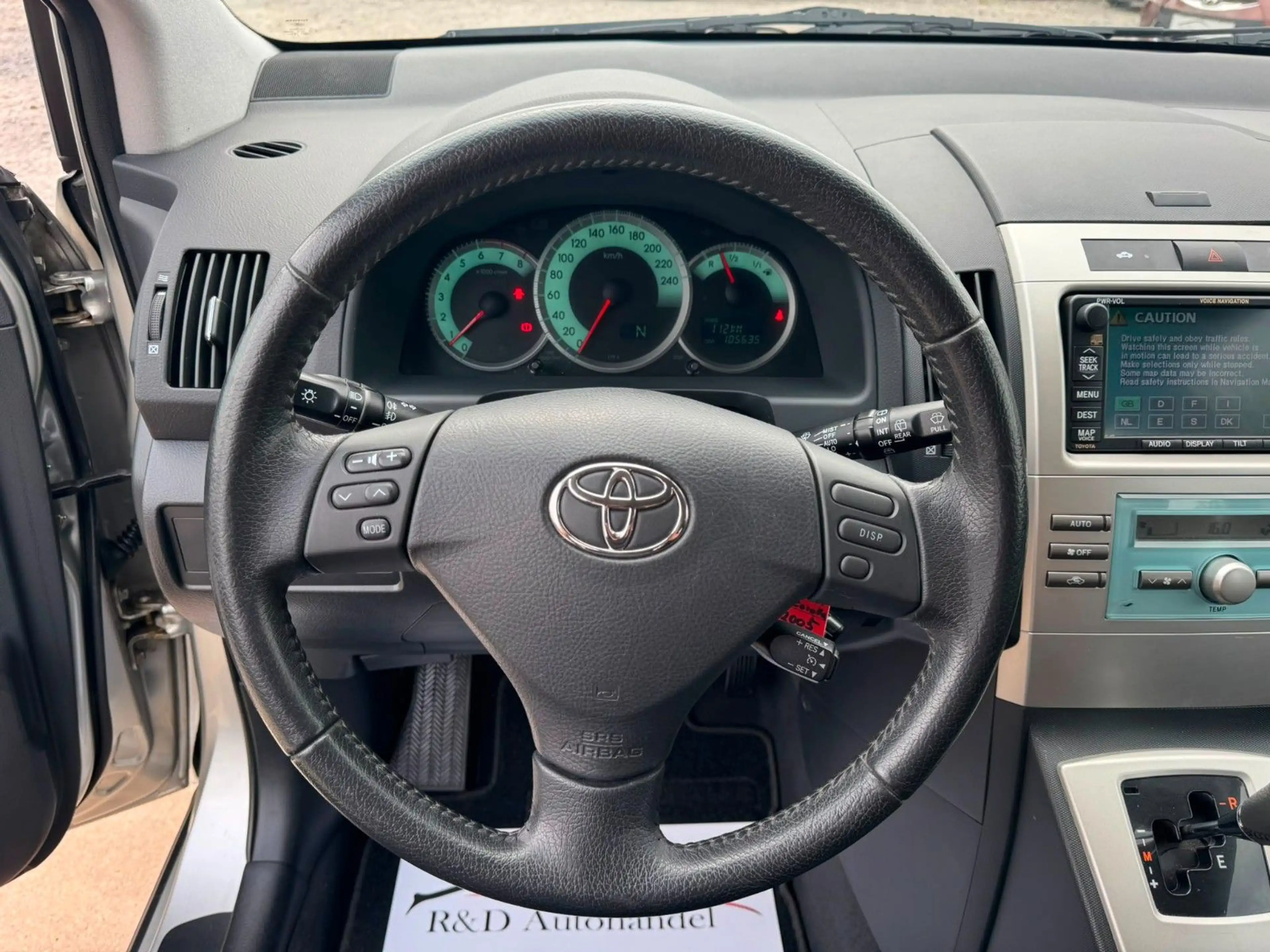 Toyota Corolla Verso 1.8 Executive — photo 13