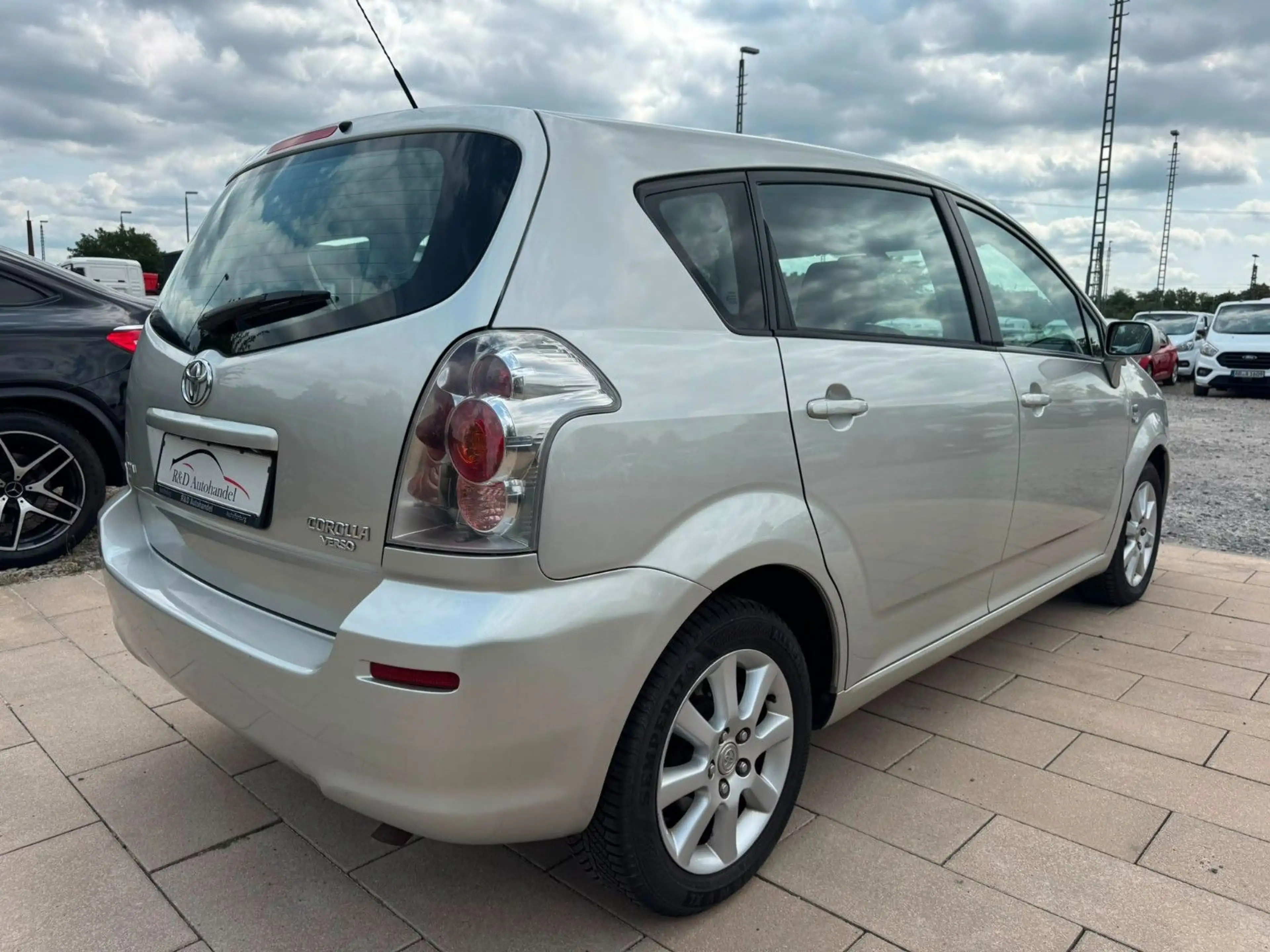 Toyota Corolla Verso 1.8 Executive — photo 4
