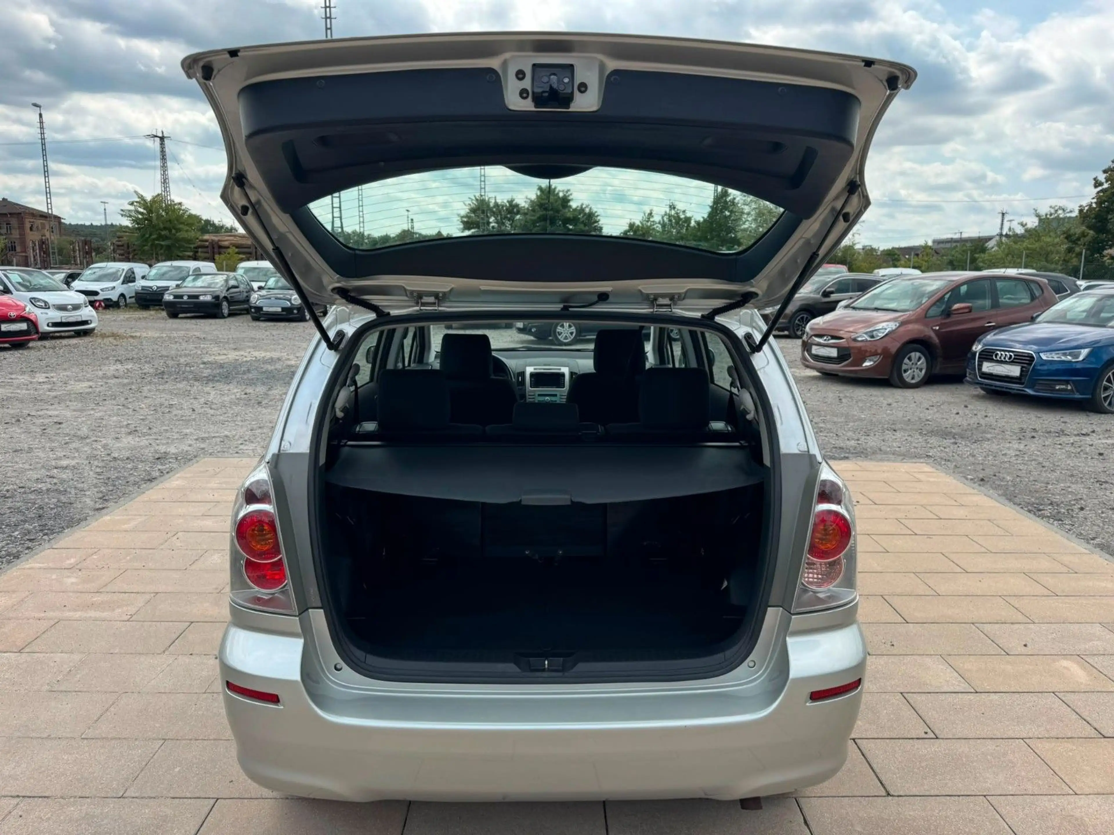 Toyota Corolla Verso 1.8 Executive — photo 10