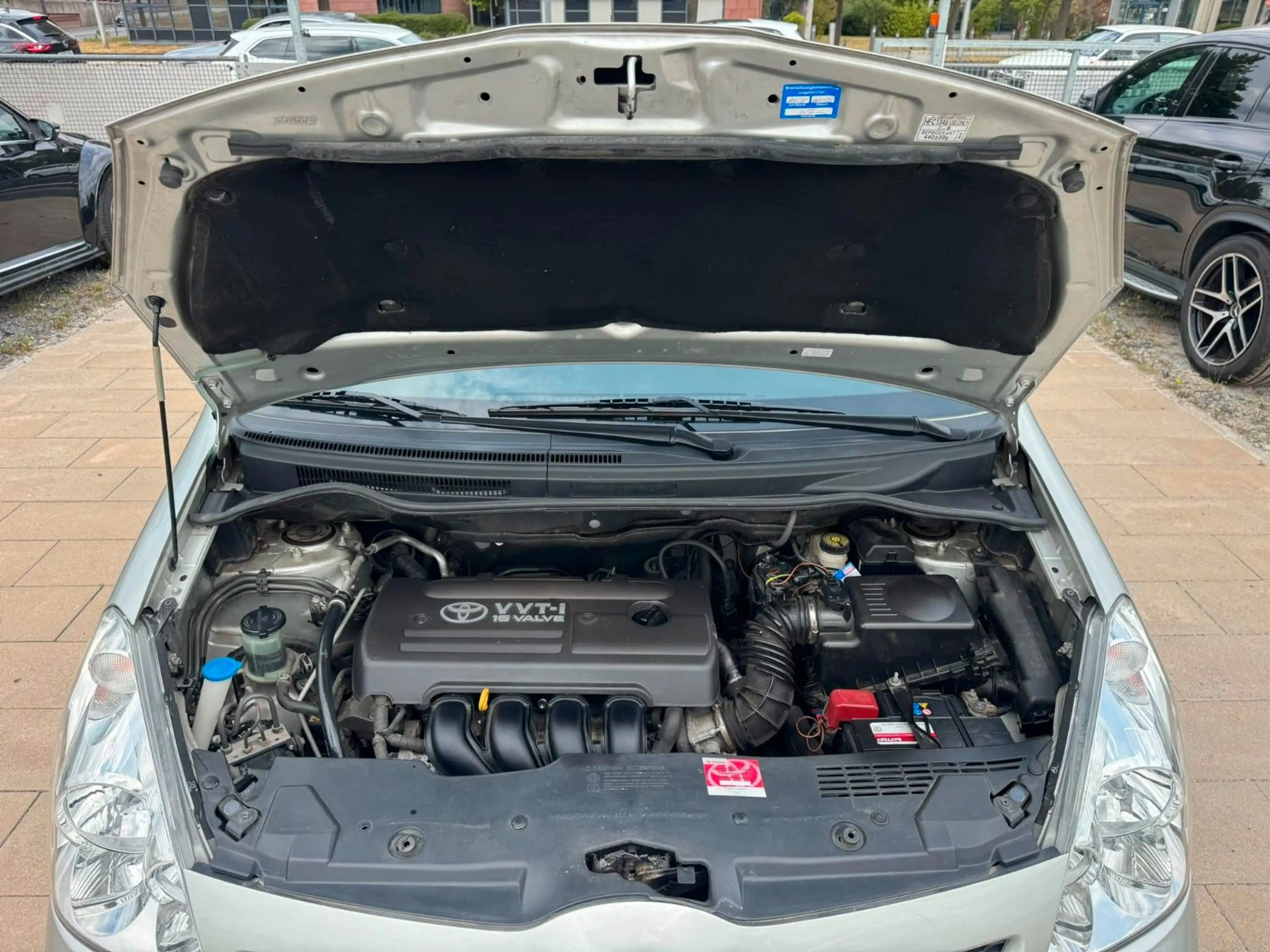 Toyota Corolla Verso 1.8 Executive — photo 11